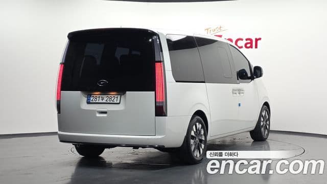 Hyundai Staria Inspiration, 2022 2