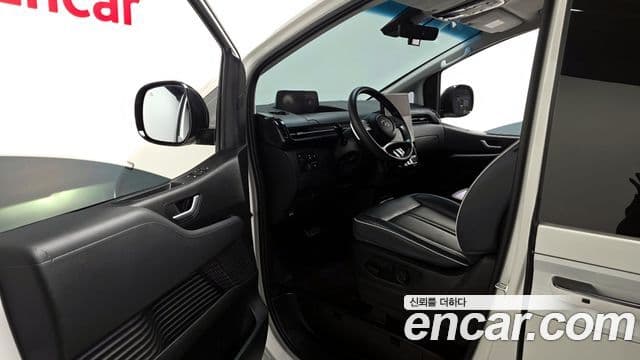 Hyundai Staria Inspiration, 2022 10