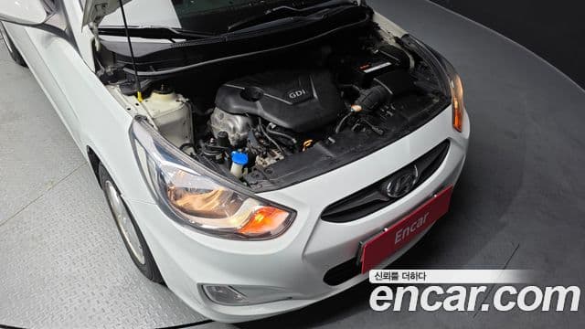 Hyundai Accent(новый кузов / новое поколение) Premier, 2011 6