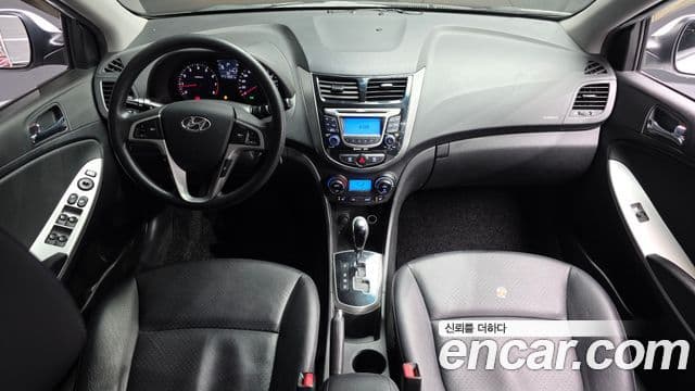 Hyundai Accent(новый кузов / новое поколение) Premier, 2011 7