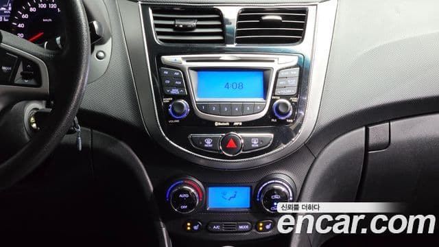 Hyundai Accent(новый кузов / новое поколение) Premier, 2011 14