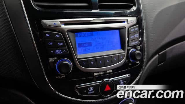 Hyundai Accent(новый кузов / новое поколение) Premier, 2011 15