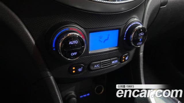 Hyundai Accent(новый кузов / новое поколение) Premier, 2011 16