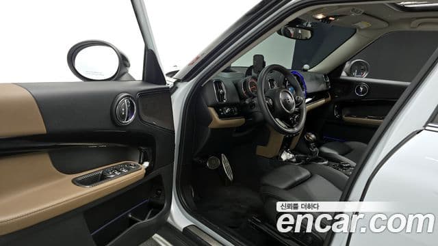 Mini Cooper Countryman 2세대, 2019 11