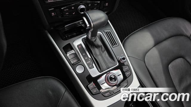 Audi New A4 B8, 2015 9