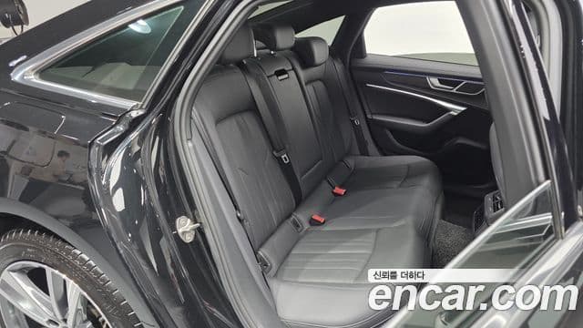 Audi A6 (C8) Premium, 2023 12