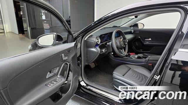 Mercedes-Benz A-класс W177 A250 4MATIC седан, 2020 11