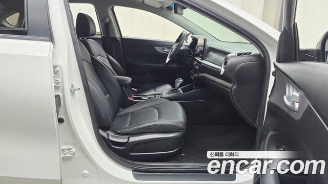 Kia The / новый New K3 2세대 Trendy, 2022 11