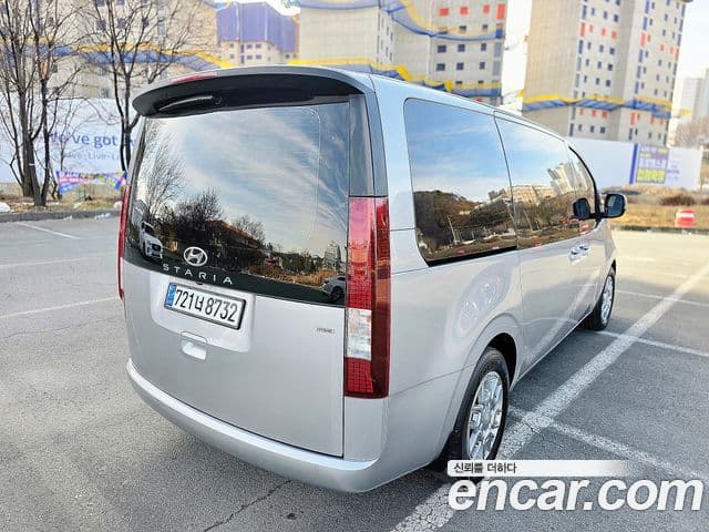 Hyundai Staria Modern, 2023 6