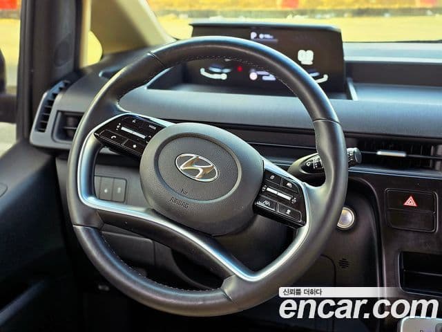 Hyundai Staria Modern, 2023 10