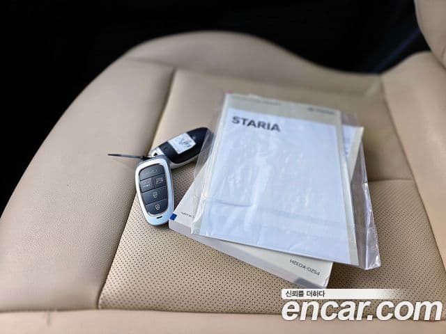 Hyundai Staria Modern, 2023 17