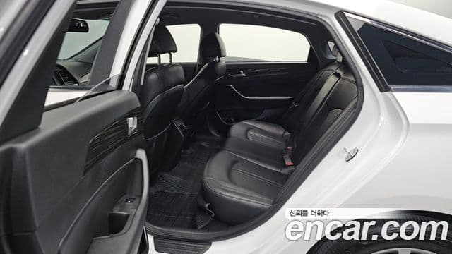 Hyundai LF Sonata 2.0 Smart, 2015 11