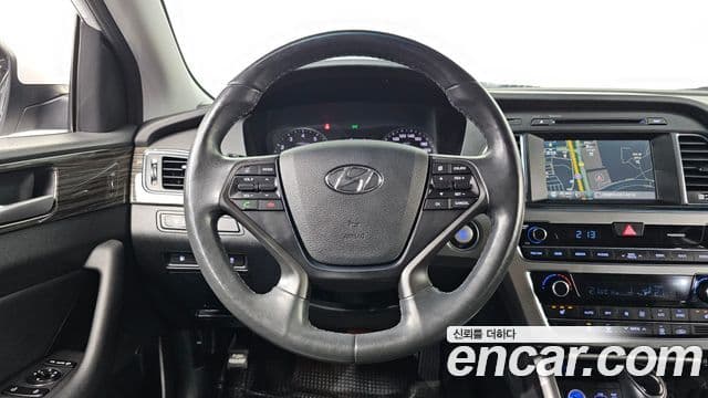 Hyundai LF Sonata 2.0 Smart, 2015 17