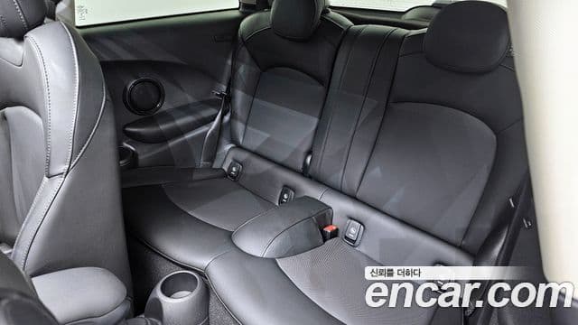 Mini Cooper S 3세대, 2022 12