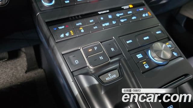 Hyundai NEXO Premium, 2024 9