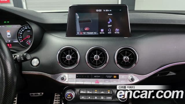 Kia 스팅어 GT, 2020 17
