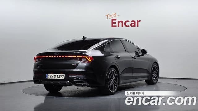 Kia K5 3세대 Signature, 2021 2