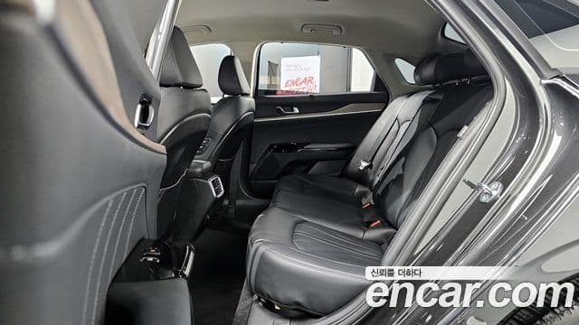 Kia K5 3세대 Signature, 2021 13