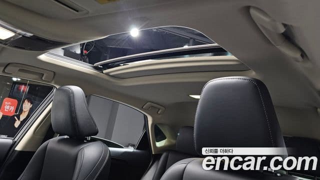 Lexus NX300h Supreme, 2019 19