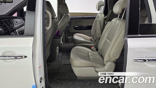 Kia The / новый New Carnival Special, 2019 11