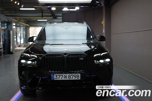 BMW X7 (G07) M60i xDrive M Sport 6인승, 2023 3