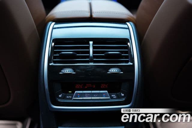 BMW X7 (G07) M60i xDrive M Sport 6인승, 2023 18