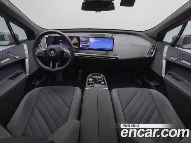 BMW iX xDrive45 M Sport, 2026 7