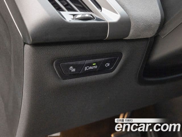 BMW iX xDrive45 M Sport, 2026 14