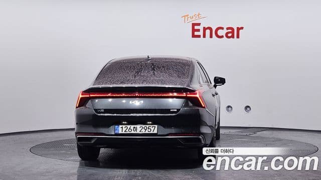 Kia K8 гибрид Signature, 2022 4