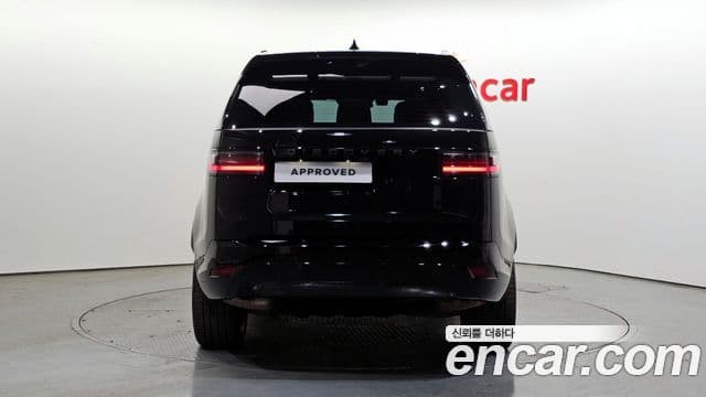 Land Rover Discovery 5 P360 Dynamic HSE, 2024 7