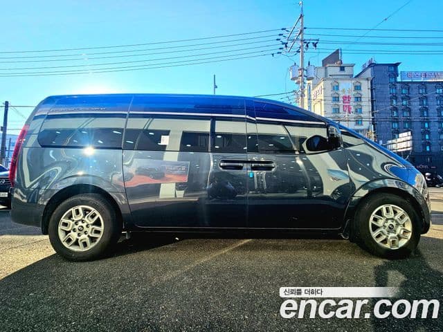 Hyundai Staria Modern, 2025 7