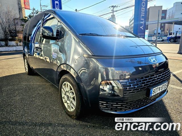Hyundai Staria Modern, 2025 8