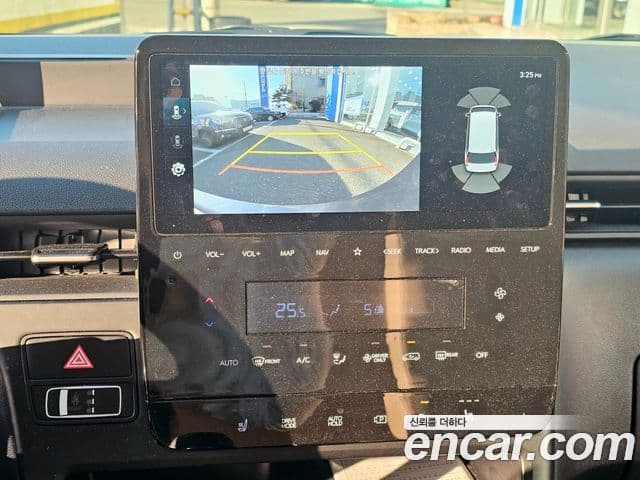 Hyundai Staria Modern, 2025 16