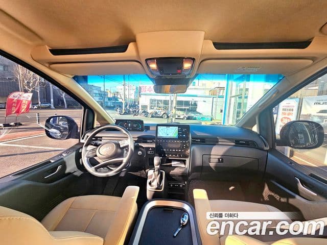 Hyundai Staria Modern, 2025 20