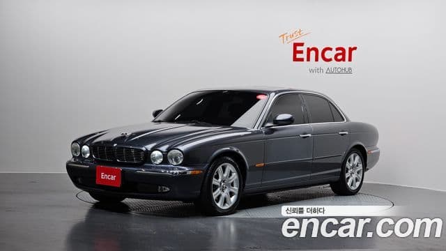 Jaguar XJ-8 X350, 2005 1