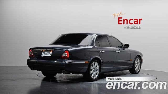Jaguar XJ-8 X350, 2005 2