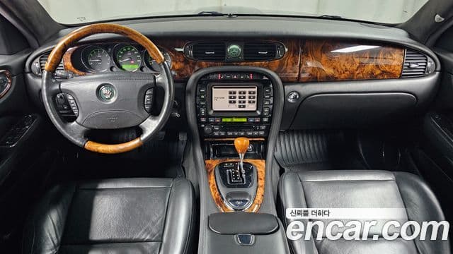 Jaguar XJ-8 X350, 2005 7