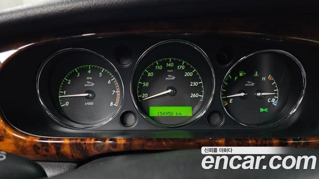 Jaguar XJ-8 X350, 2005 8