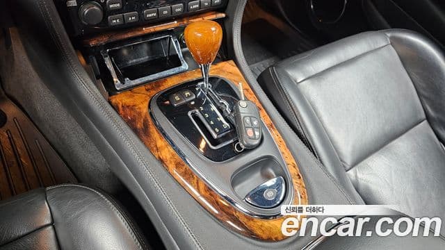 Jaguar XJ-8 X350, 2005 9