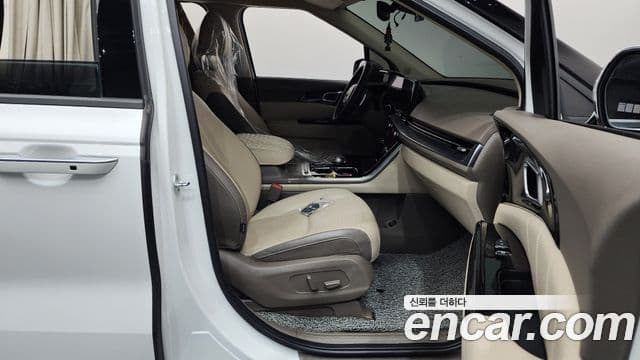 Kia Carnival 4세대 Signature, 2021 11