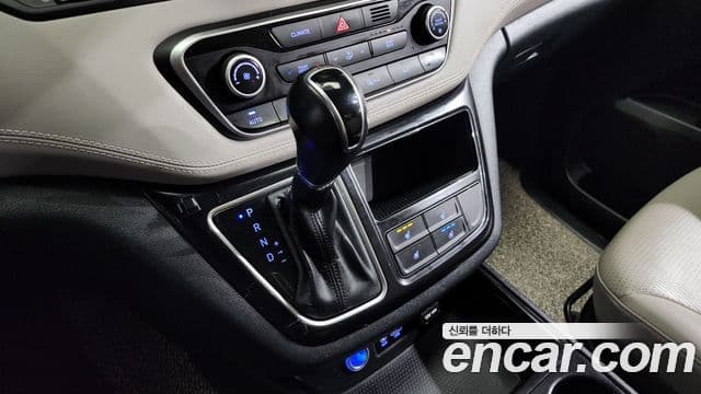 Hyundai The / новый New Grand Starex лимузин, 2019 9