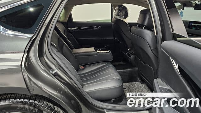 Genesis G80 (RG3) бензин 2.5 турбо 2WD, 2024 12