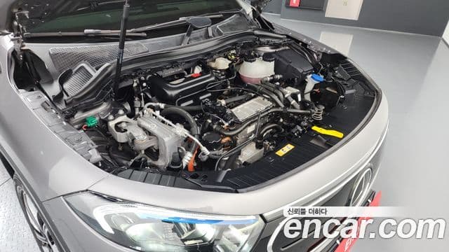 Mercedes-Benz EQA H243, 2021 6