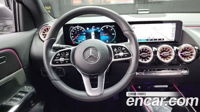 Mercedes-Benz EQA H243, 2021 13