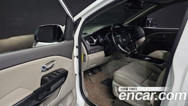 Kia All New Carnival Prestige, 2018 11