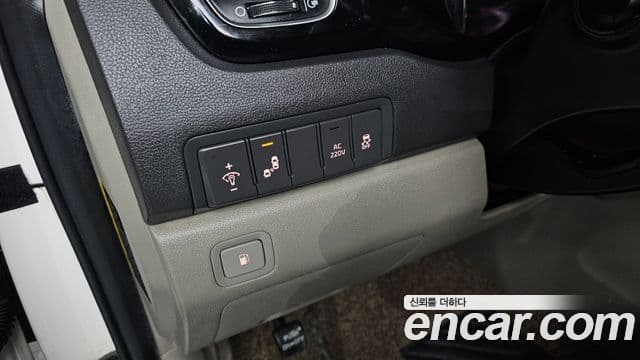 Kia All New Carnival Prestige, 2018 17