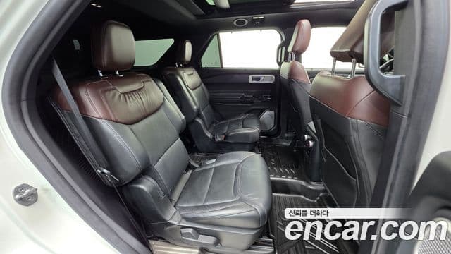 Ford Explorer 6세대 3.0 Platinum 4WD, 2022 19