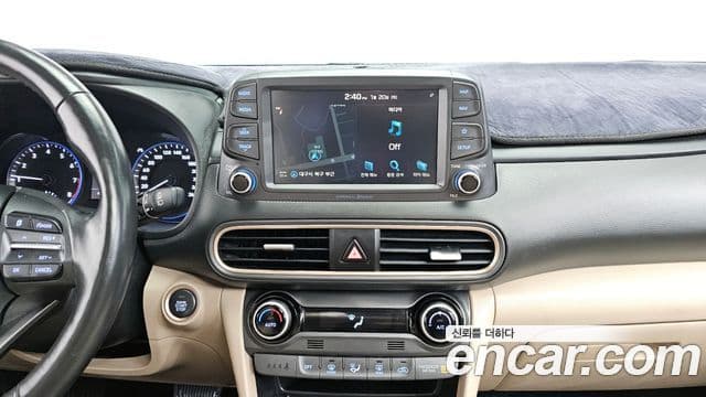 Hyundai Kona Modern Art, 2019 16