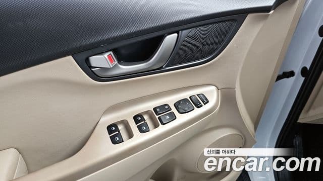 Hyundai Kona Modern Art, 2019 18