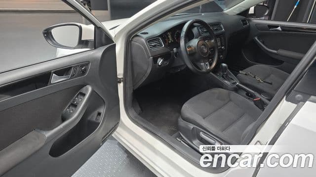 Volkswagen New Jetta 6세대, 2012 11